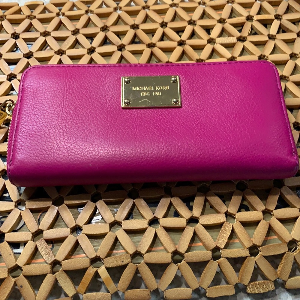 Michael Kors Ladies Fuchsia Rosy Pink Wallet